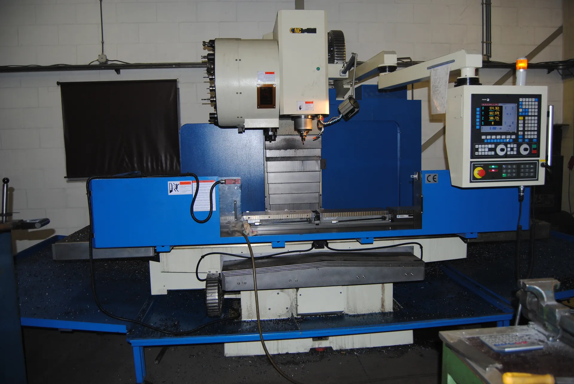 CNC freesmachine in productie bij Groeneveld Metaal