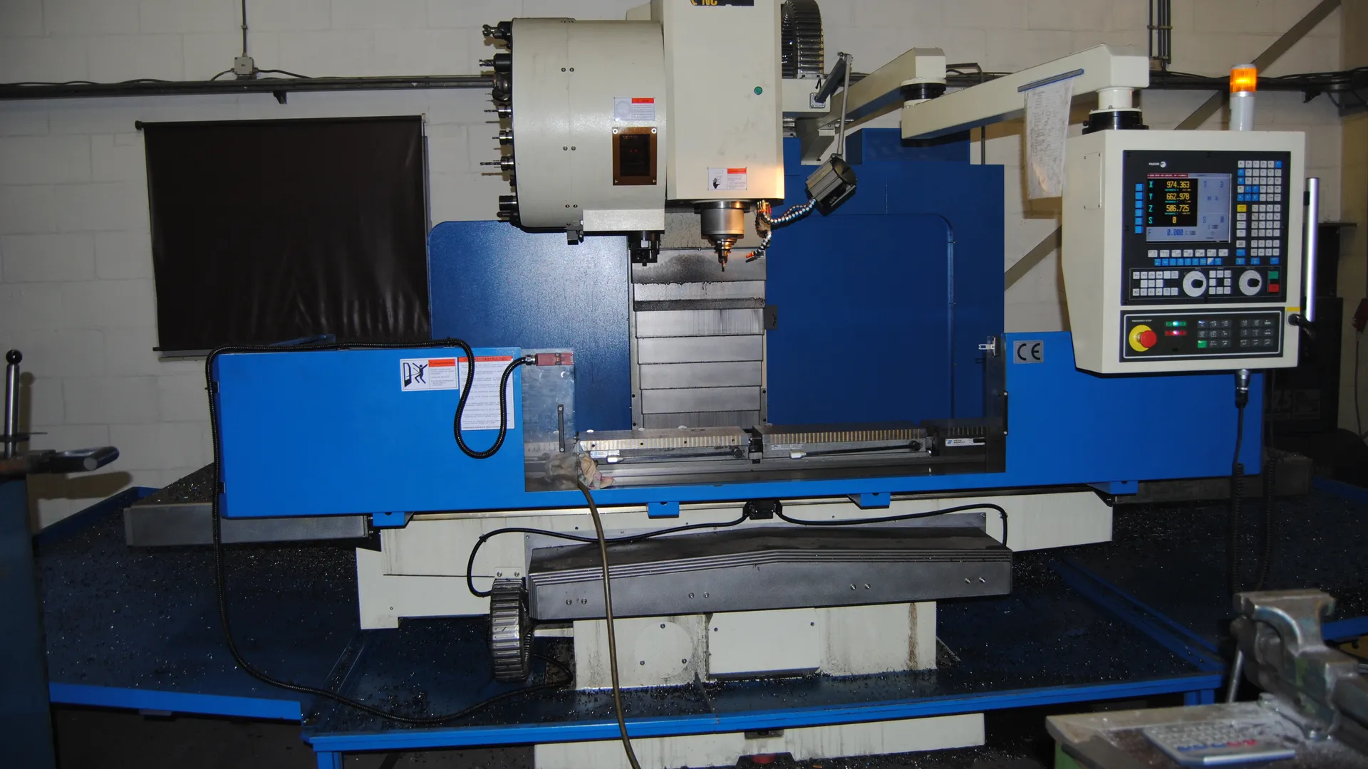 CNC freesmachine in productie bij Groeneveld Metaal